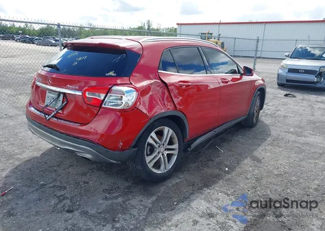 2015 Mercedes-Benz Gla 250 4Matic z USA, uszkodzony, nr VIN WDCTG4GB3FJ065879